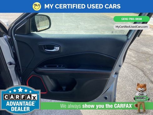 Used 2019 Jeep Compass Trailhawk w/ Leather Interior Group AWD/4WD image 15