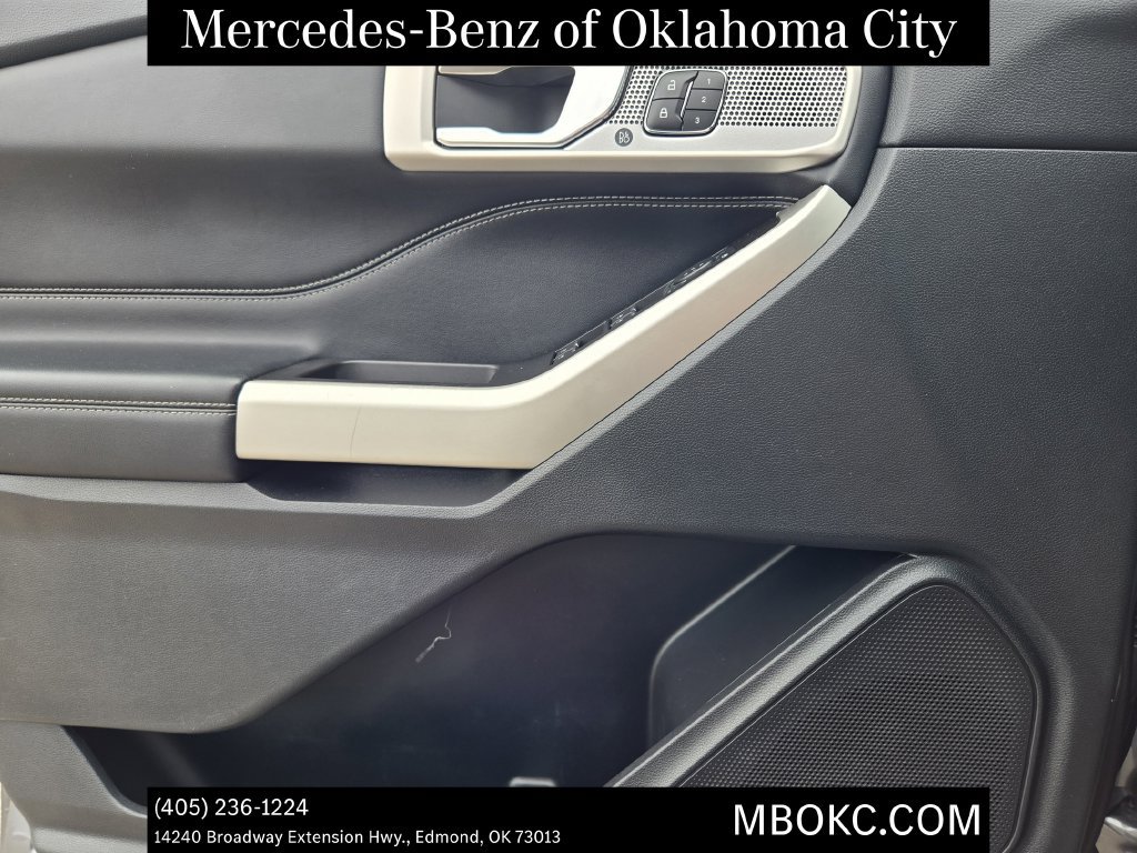 Used 2021 Ford Explorer Limited w/ Equipment Group 301A RWD image 18