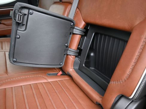 Used 2023 GMC Sierra 1500 Denali Ultimate image 24