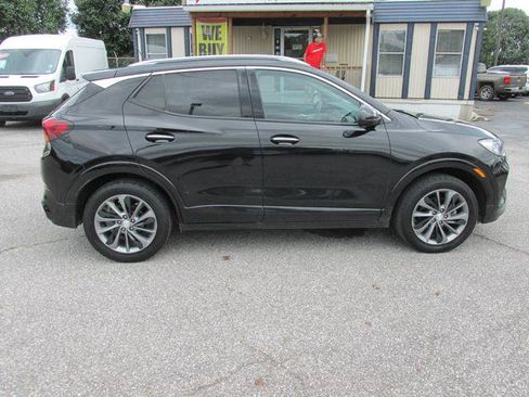 Used 2022 Buick Encore GX Essence w/ Experience Buick Package AWD/4WD image 3