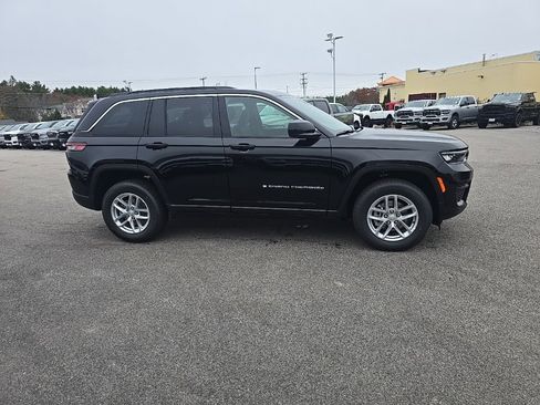 New 2025 Jeep Grand Cherokee Laredo X image 8