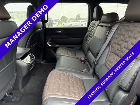 New 2025 Nissan Armada Platinum w/ Convenience Package image 6