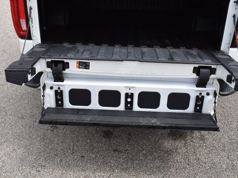 Used 2020 GMC Sierra 1500 SLT AWD/4WD image 21