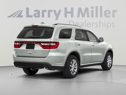 Used 2018 Dodge Durango SXT w/ 3rd Row Seating Group RWD image 2