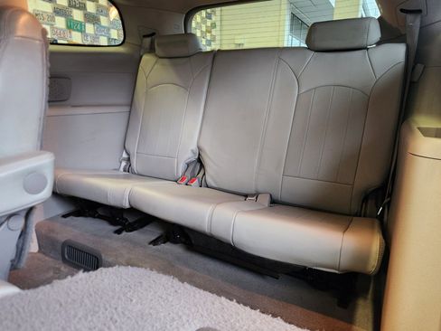 Used 2013 Buick Enclave Leather image 8