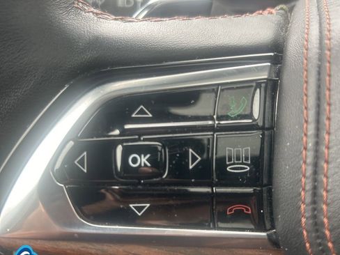 Used 2022 Jeep Grand Cherokee Summit w/ Luxury Tech Group V AWD/4WD image 24