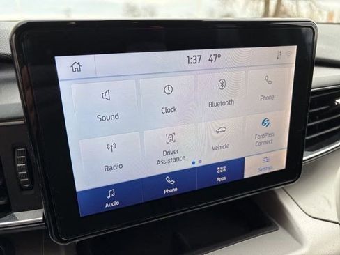 Used 2022 Ford Explorer XLT w/ Equipment Group 202A image 22