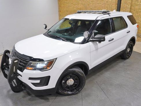 Used 2017 Ford Explorer 4WD Police Interceptor image 2