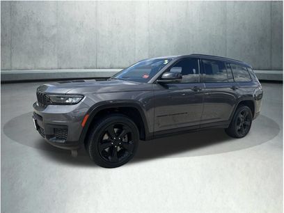Used 2023 Jeep Grand Cherokee L Laredo