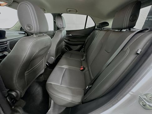 Used 2025 Buick Encore GX Preferred image 27