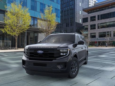 New 2026 Ford Expedition Max Active AWD/4WD image 2