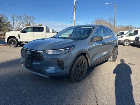 Used 2023 Ford Escape Active w/ Tech Pack #1 image 7