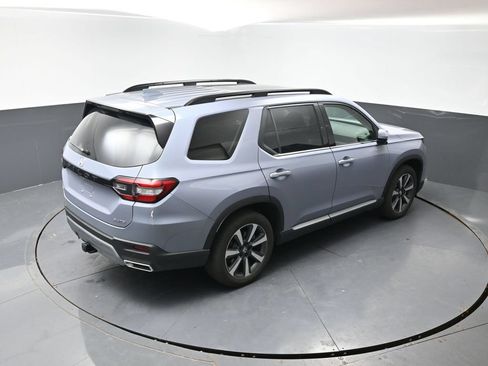 Used 2025 Honda Pilot Elite image 14