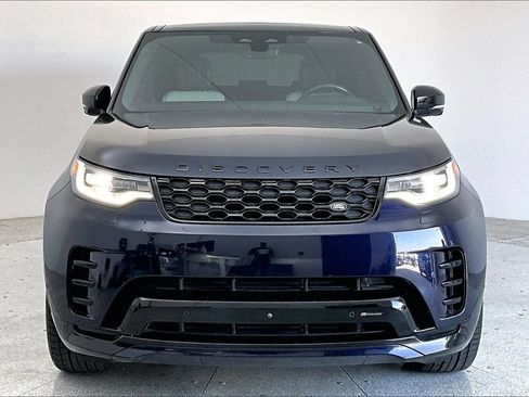 Used 2023 Land Rover Discovery HSE R-Dynamic AWD/4WD image 3