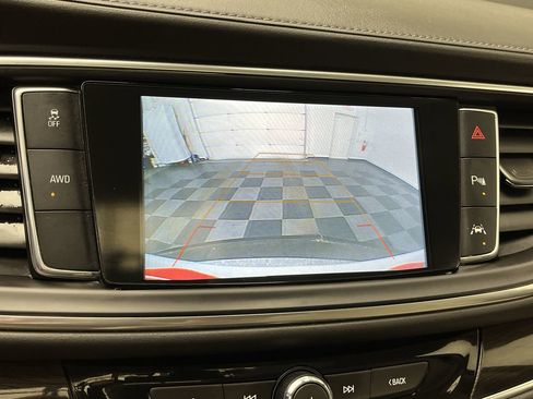 Used 2019 Buick Enclave Premium AWD/4WD image 6
