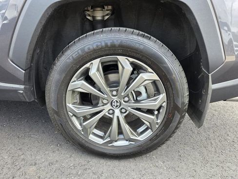 Used 2024 Toyota RAV4 XLE Premium image 10