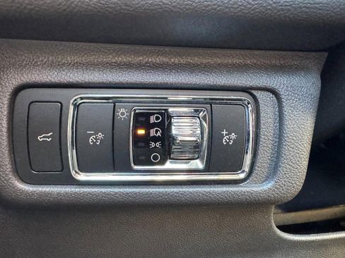 Used 2023 Lincoln Corsair FWD image 22