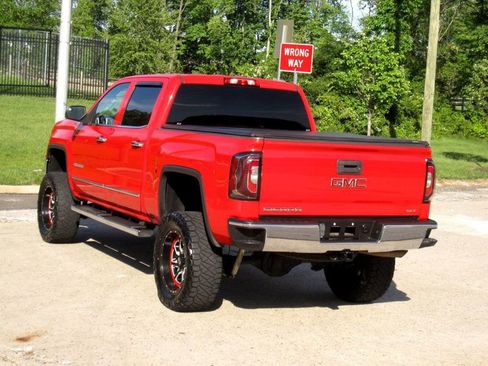 Used 2018 GMC Sierra 1500 SLT w/ SLT Premium Package image 13