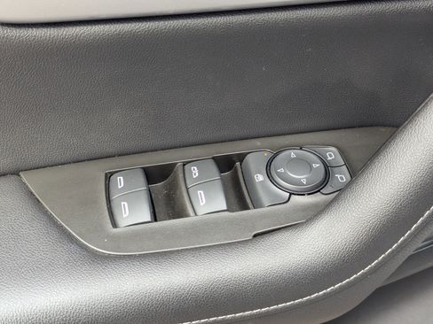 Used 2023 Chevrolet Blazer LT image 23