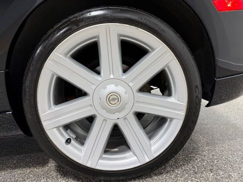 Used 2005 Chrysler Crossfire Convertible image 13