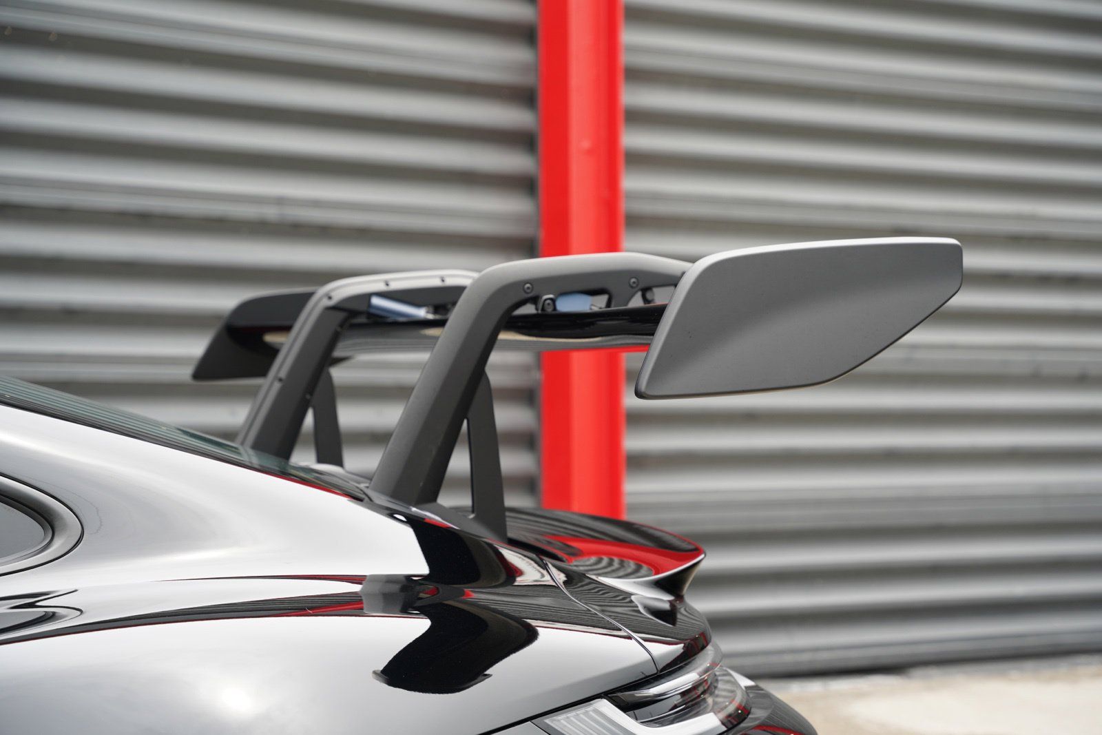 Used 2024 Porsche 911 GT3 RS RWD image 17