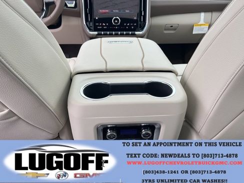 New 2026 GMC Yukon Denali w/ Denali Reserve Package image 17