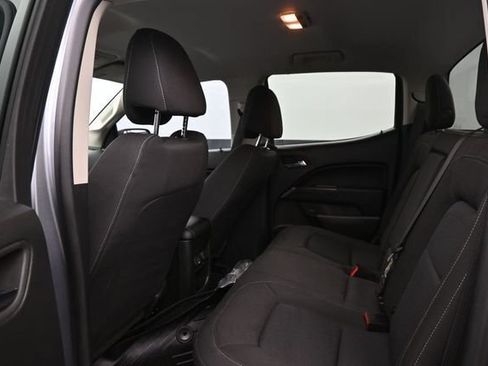 Used 2022 Chevrolet Colorado LT w/ Safety Package RWD image 15
