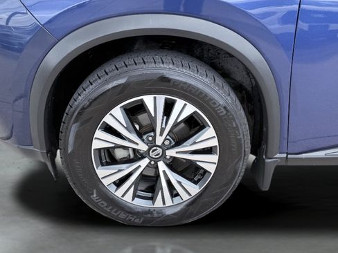 Used 2021 Nissan Rogue SV w/ Premium Package FWD image 15