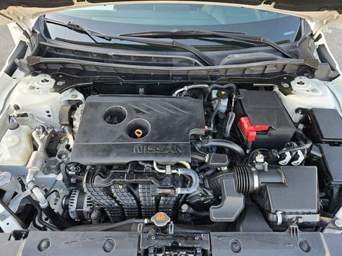 Used 2019 Nissan Altima 2.5 SR image 15