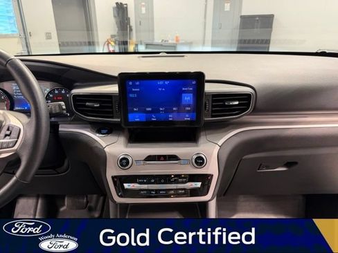 Certified 2024 Ford Explorer XLT w/ Equipment Group 202A RWD image 14