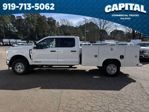 New 2026 Ford F350 XL w/ XL Chrome Package AWD/4WD image 7