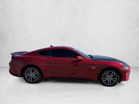 Used 2020 Ford Mustang GT image 4