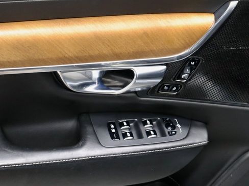 Used 2019 Volvo S90 T6 Inscription w/ Advanced Package image 23