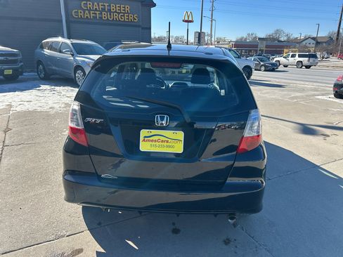 Used 2011 Honda Fit Sport image 4