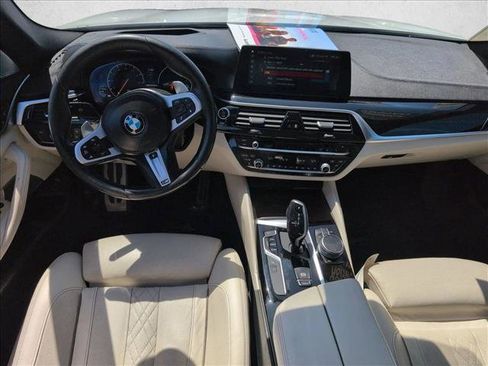 Used 2019 BMW M550i xDrive w/ Dynamic Handling Package AWD/4WD image 19