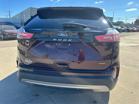 Used 2022 Ford Edge SEL image 16
