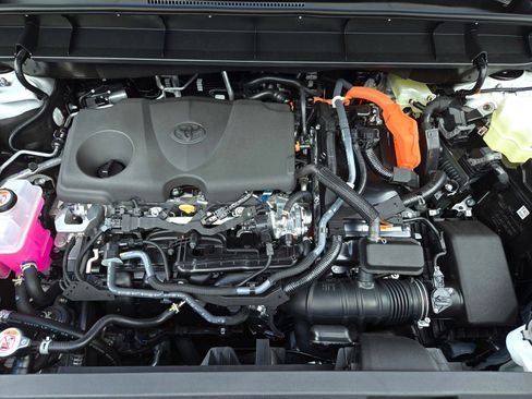 Certified 2026 Toyota Highlander Limited AWD/4WD image 27