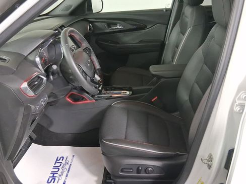 Used 2023 Chevrolet TrailBlazer RS w/ Sun and Liftgate Package image 13