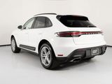 Certified 2024 Porsche Macan image 3