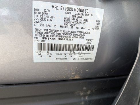 Used 2024 Ford Explorer ST-Line w/ Class IV Trailer Tow Package image 36