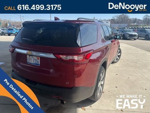 Used 2018 Chevrolet Traverse LT image 7