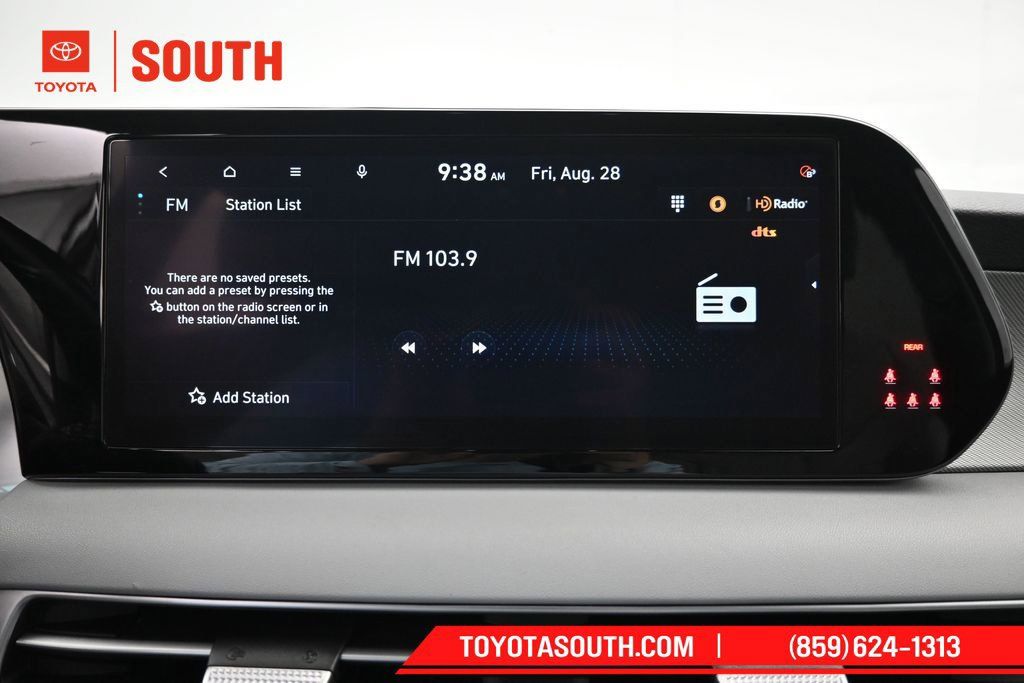 Used 2025 Hyundai Palisade SEL AWD/4WD image 16