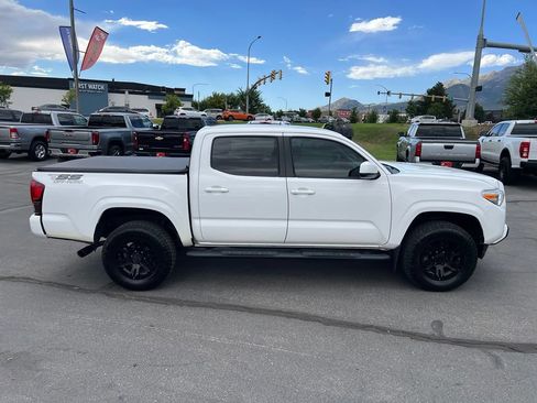 Used 2019 Toyota Tacoma SR w/ SR Convenience Package RWD image 7