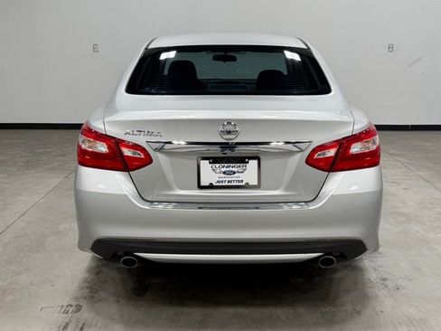 Used 2017 Nissan Altima 2.5 S w/ Power Driver Seat Package image 10