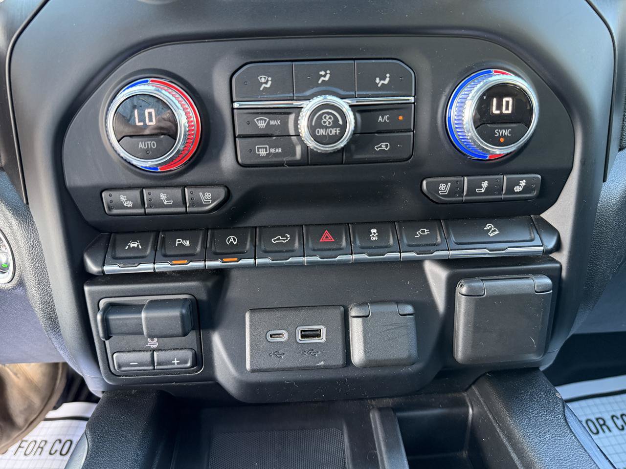 Used 2021 GMC Sierra 1500 AT4 w/ AT4 Premium Package AWD/4WD image 14