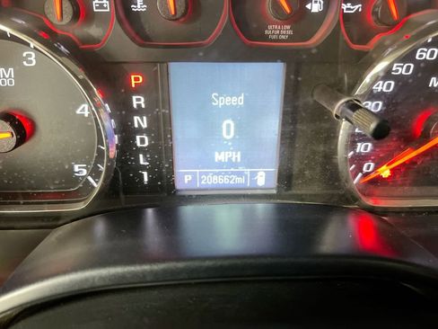 Used 2019 Chevrolet Silverado 3500 W/T w/ WT Convenience Package image 8