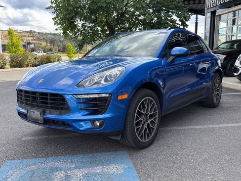 Used 2018 Porsche Macan AWD/4WD image 4