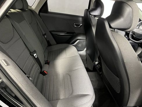 Used 2025 Kia K4 EX image 27