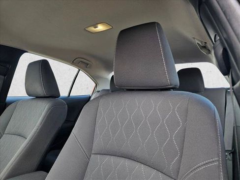 Used 2025 Toyota Corolla LE FWD image 12