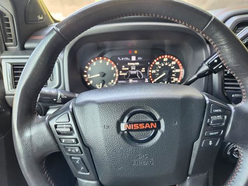 Used 2020 Nissan Titan PRO-4X w/ Pro-4x Convenience Package image 39